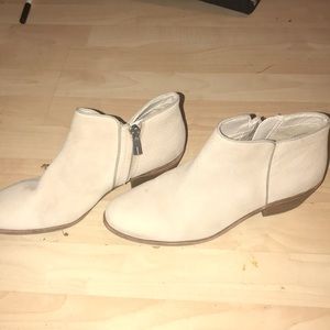 Sam Edelman Shoes - Women’s size 8 Sam Edelman leather Chelsea booties Sam Edelman Shoes - Women’s size 8 Sam Edelman leather Chelsea booties